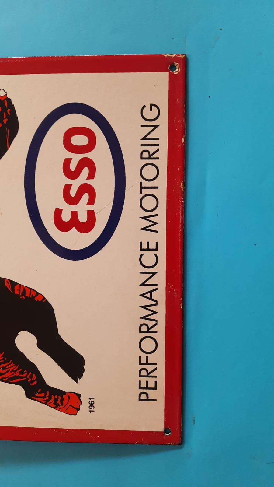 Wall Décor Signs Gas pump Porcelain enamel sign 1961 Esso Tiger Sign