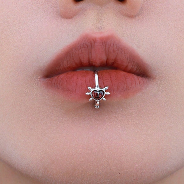 Heart's Edge S925 Silver Lip Cuff Ring (Non Piercing)