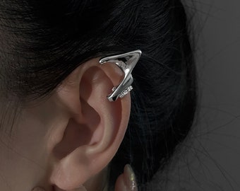 Silver Elf Ear Cuff • No Piercing • Fantasy Earrings • Wrap Earrings • Fairy • Gothic • Ear Climber • Modern Minimalist Jewelry • Elves