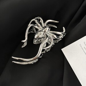 Unique Spider Metal Hair Clip High Quality Metal Hair Claw Silver Cool Hair Claw Clip Grunge Hair Claw Party Event Hair Clip image 2