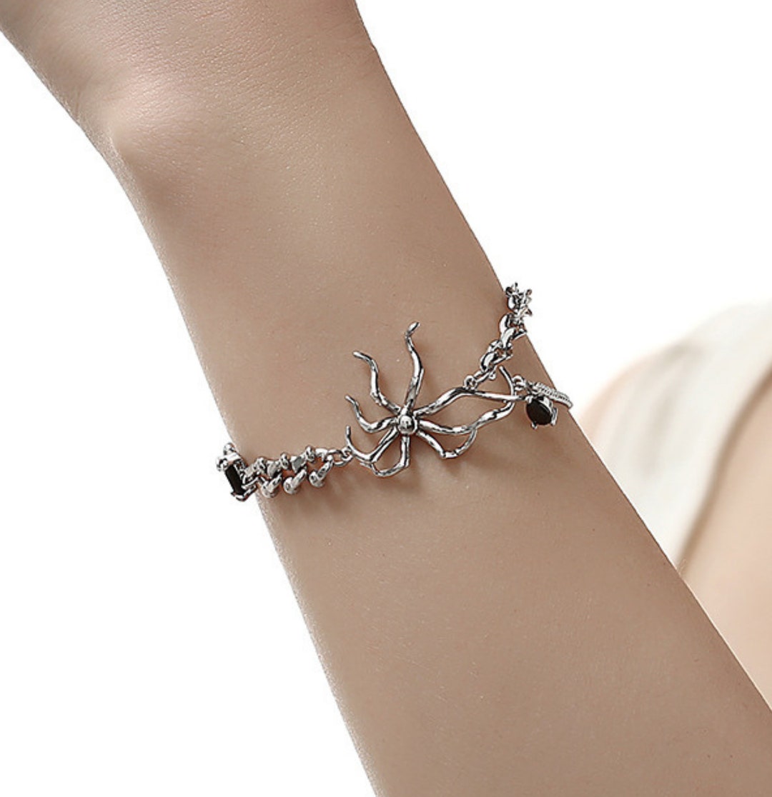 JczR.Y Halloween Spider Bracelet Set Of 2 - Matching Couple Friendship Bracelets With Heart Stone & Spider Web Charms - View #2