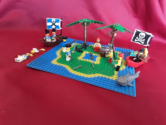 Lego pirate accessories hotsell
