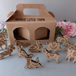 Pequeña granja de animales. Set de juguetes de cartón. Regalo personalizado para niños. Juguete educativo.