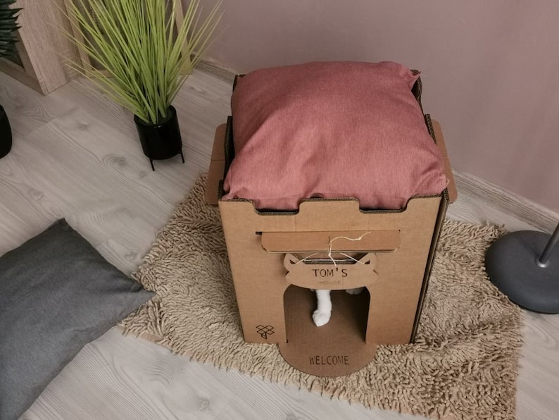 Cube maison en carton de style moderne pour chat, maisonnette pour chat, meubles pour chat, grotte pour chat, lit pour chat moderne, maison pour chat d'intérieur dark pink pillow