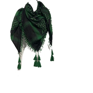 Shemagh Scarf: Houndstooth Arab Hatta Muslim Turban Palestenian Arafat Kafiya Keffiyeh 100 % Cotton Head & Neck Wrap with tassles Unisex Green on Black