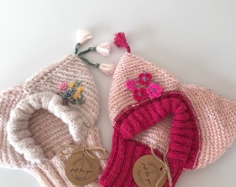 Cachecol de lã feito à mão para cães: chifres e borlas, para cães de pequeno a médio porte.