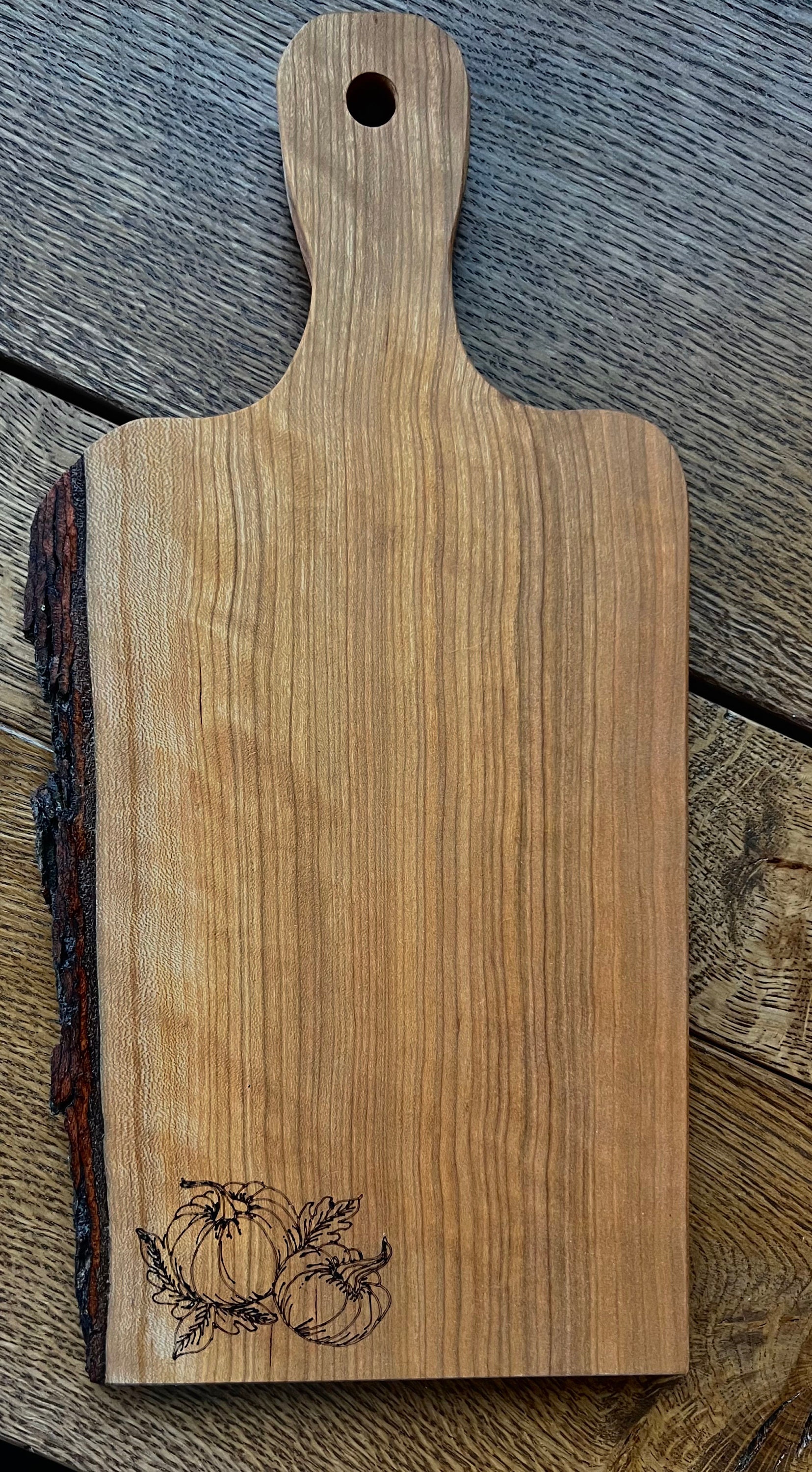 Organic Live Edge Thick Black Cherry Slab- Cutting Board with Live Edge and  Colorful grain- Personalized 5th Anniversary Gift 787 — Rusticcraft