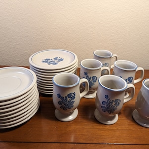 Set of Discontinued Pfaltzgraff Yorktowne dishes