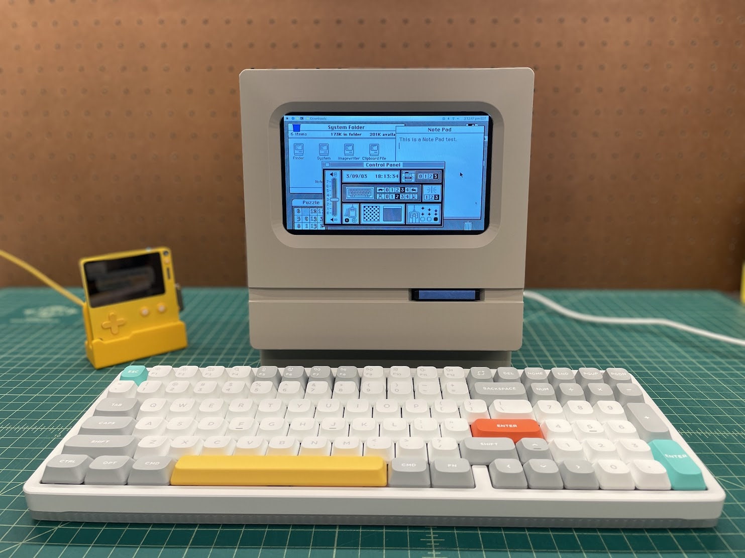 Macintosh Mini SUPER Cute 5, 75% Scale Macintosh Classic 3D