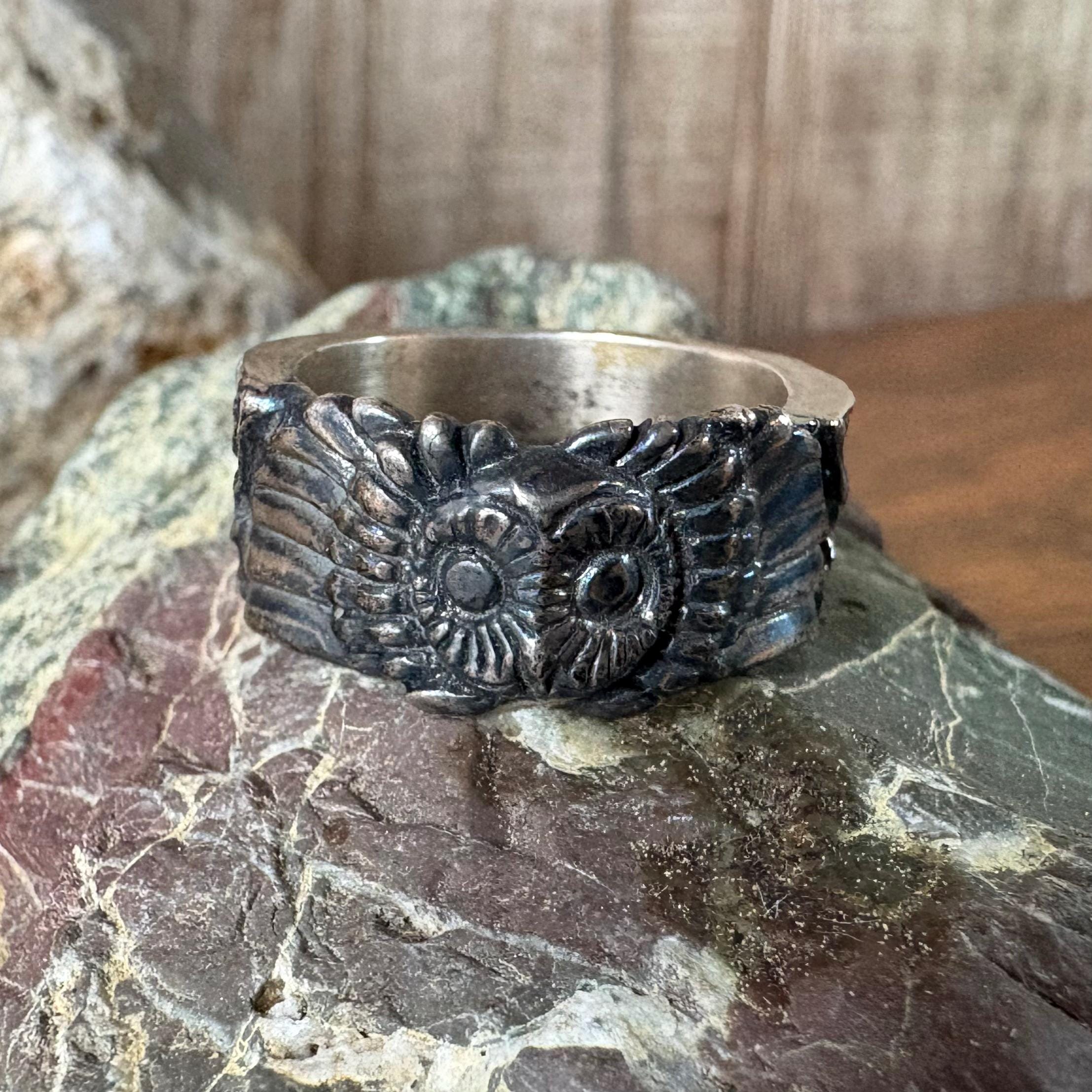 Vintage Silver Tone Owl Ring