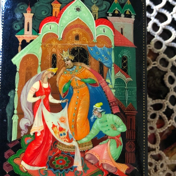 Russian Folk Art Hand Painted Medium Lacquer Box … - image 7