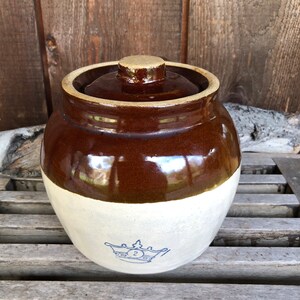 Two-tone Glazed 3 Quart Bean Crock / Single Handle Blue Crown Pottery 3 Qt.  Crock / Primitive Ransbottom Crock / French Canadian Bean Pot 