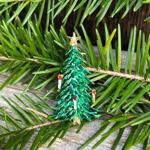 Vintage Christmas Tree - Gold Toned Rhinestone Brooch with Candles