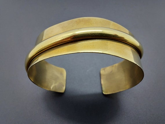 Vintage handmade brass cuff bracelet, 3/4" wide, … - image 8