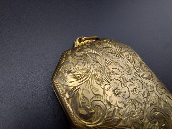large gold filled locket, rectangular with cut of… - image 8