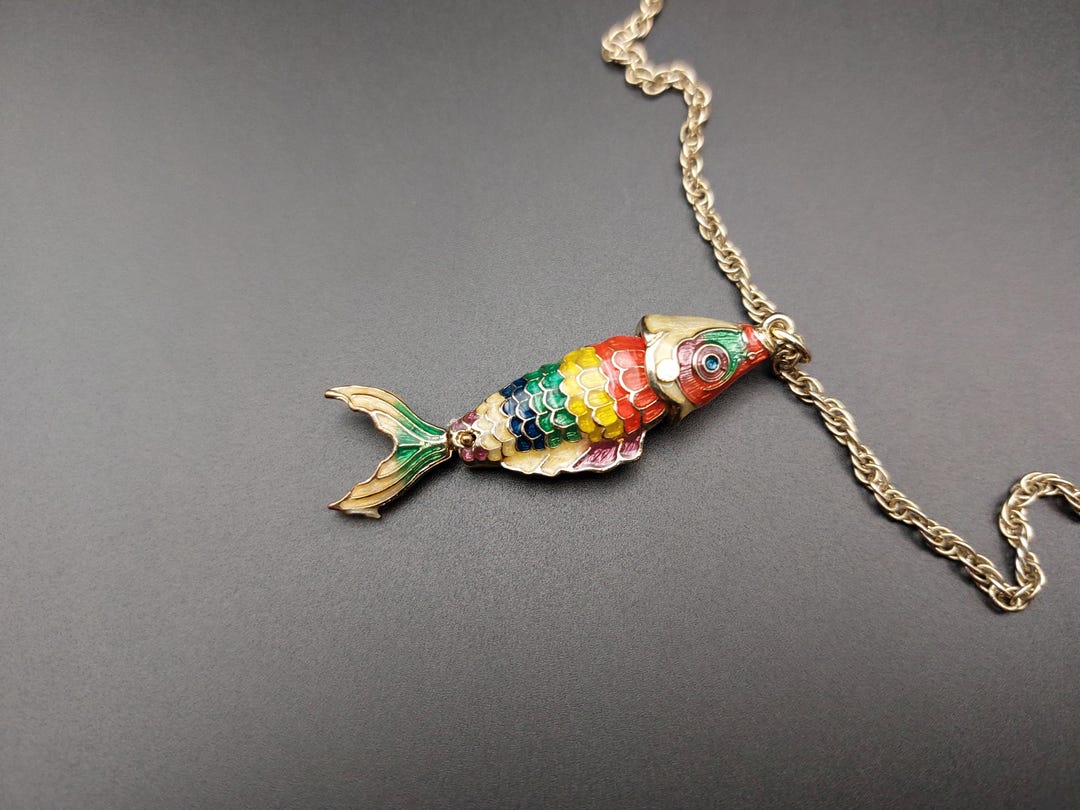 Fish Roe Pattern Chain Rainbow Articulated Fish Pendant, Gold Tone Metal and Multicoloured ...