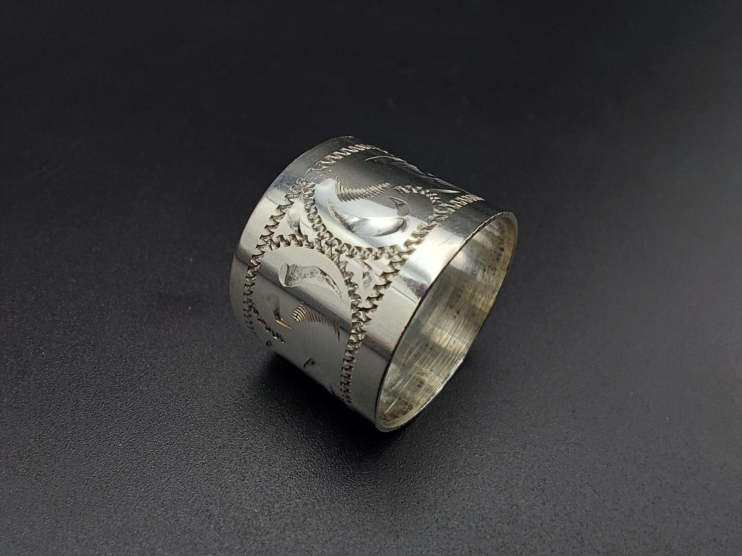 Sterling silver ring, wide cigar band style, size 7.5, etched design, midcentury style, 1/2" wide