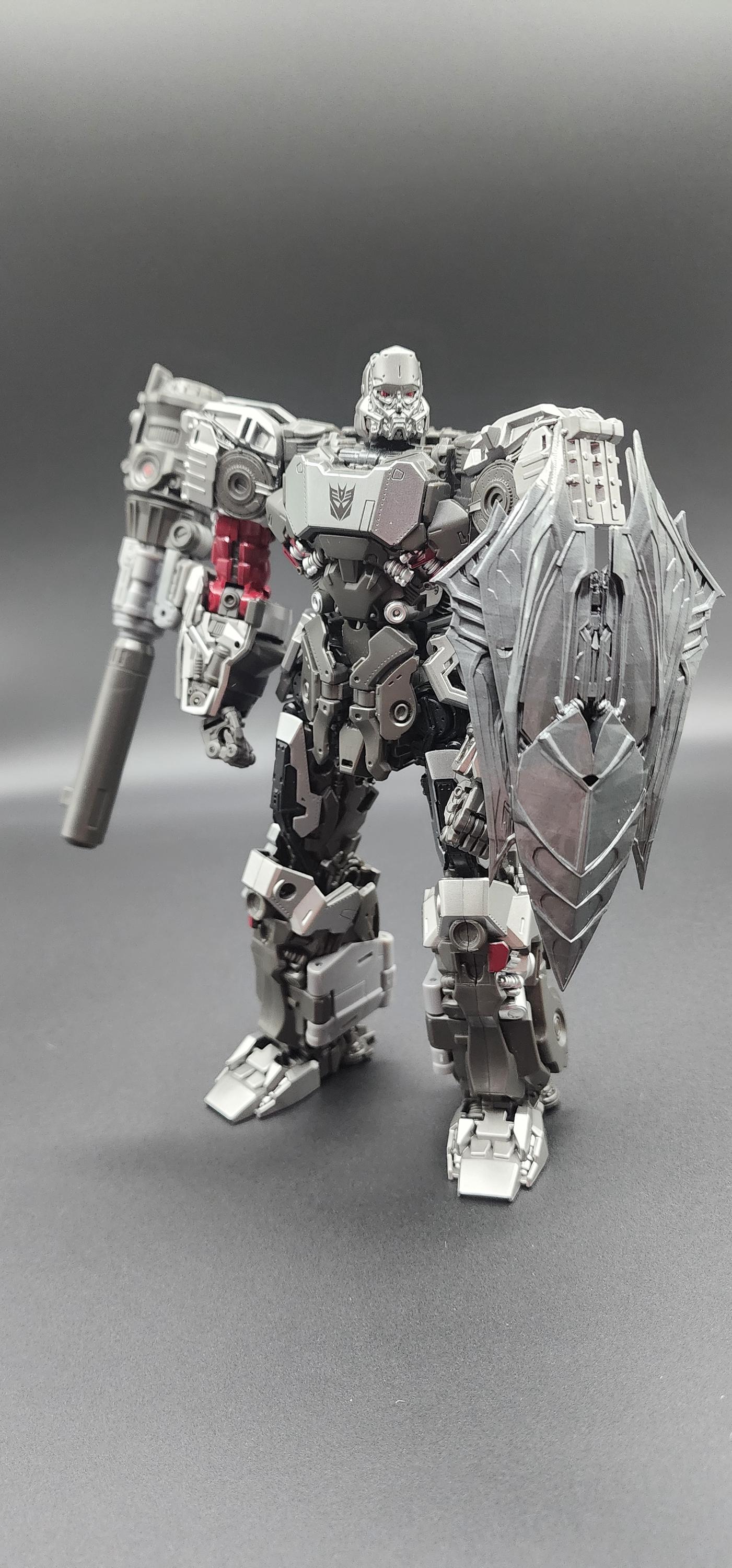 タカラトミー ナイトメアメガトロン　アップグレードキット付き タカラトミー ナイトメアメガトロン アップグレードキット付き