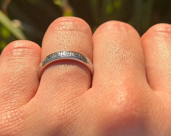 Anillo de plata de ley oxidada con banda azteca, anillo para el pulgar (3,7 mm)