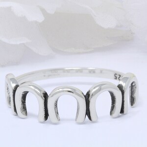 Celtic Horseshoe Ring - Etsy
