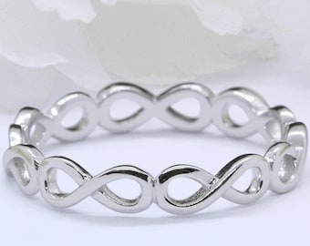 Infinity-ring i sterlingsilver, elegant tummingsring (4 mm)