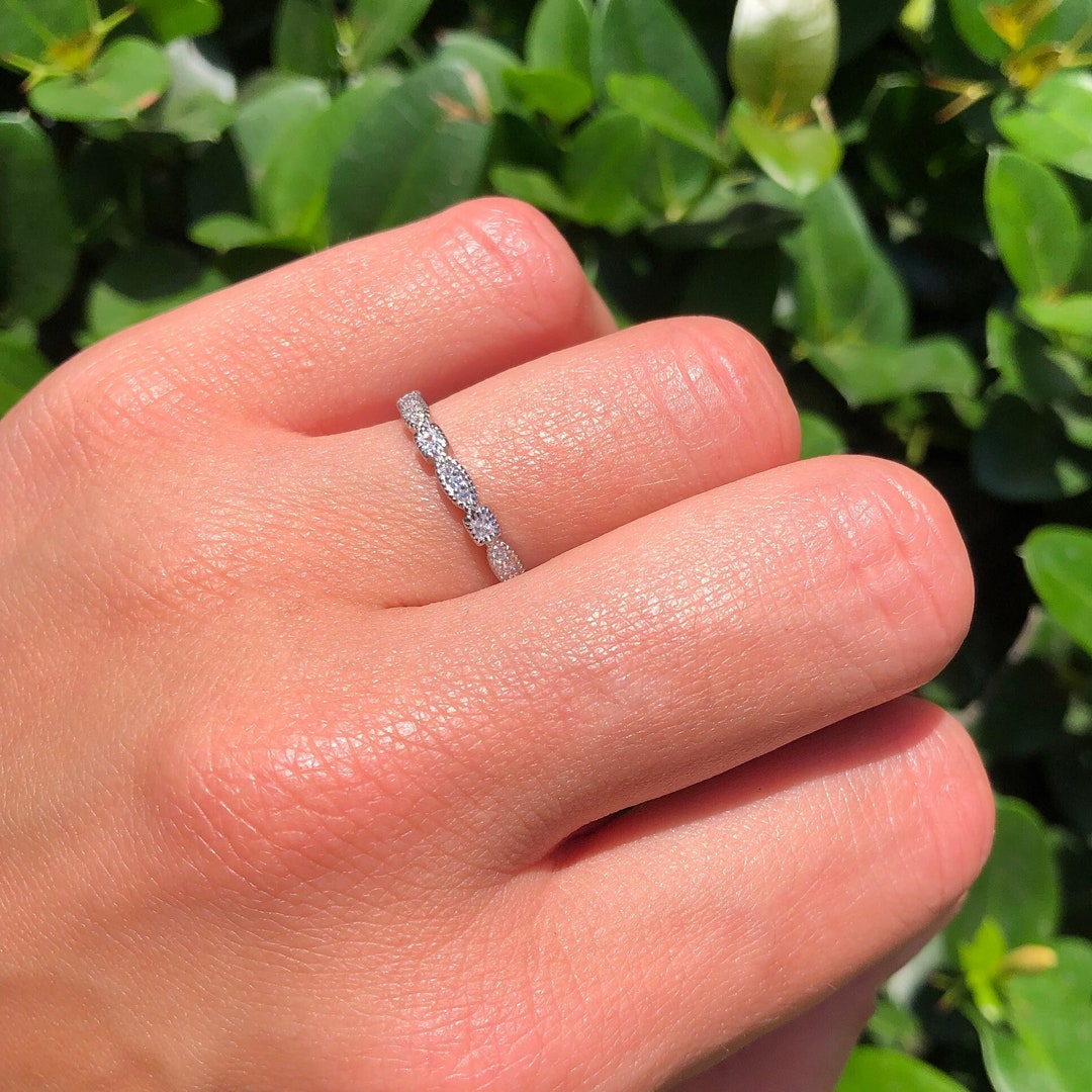 Anello Eternity Impilabile In Argento Sterling 925 Con Zirconi Cubici A Canale – Pietra Del Mese Di Nascita 3 Mm, Placcato Rodio, Anallergico, Ideale Come Regalo Personalizzato