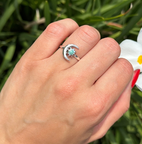 MOTO・ COMTEMPORARY NATIVE TRIANGLE RING CLEO KALLESTEWA Multi Stone Inlay Native American Zuni Ring