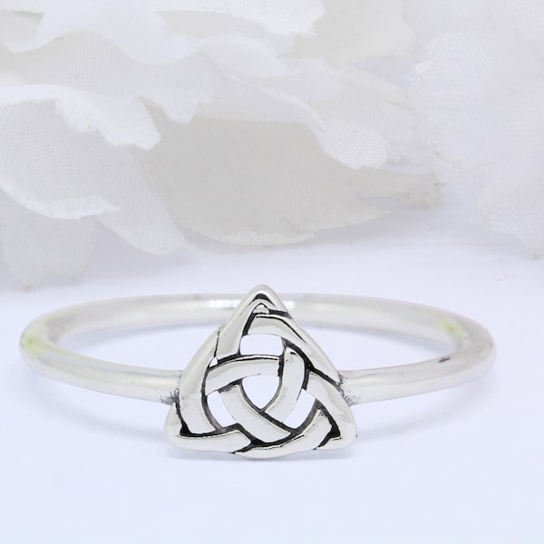 7mm Filigree Swirl Celtic Petite Dainty Triquetra Band Ring 925 Sterling Silver Band Oxidized Triquetra Shape Ring Plain Thumb Ring