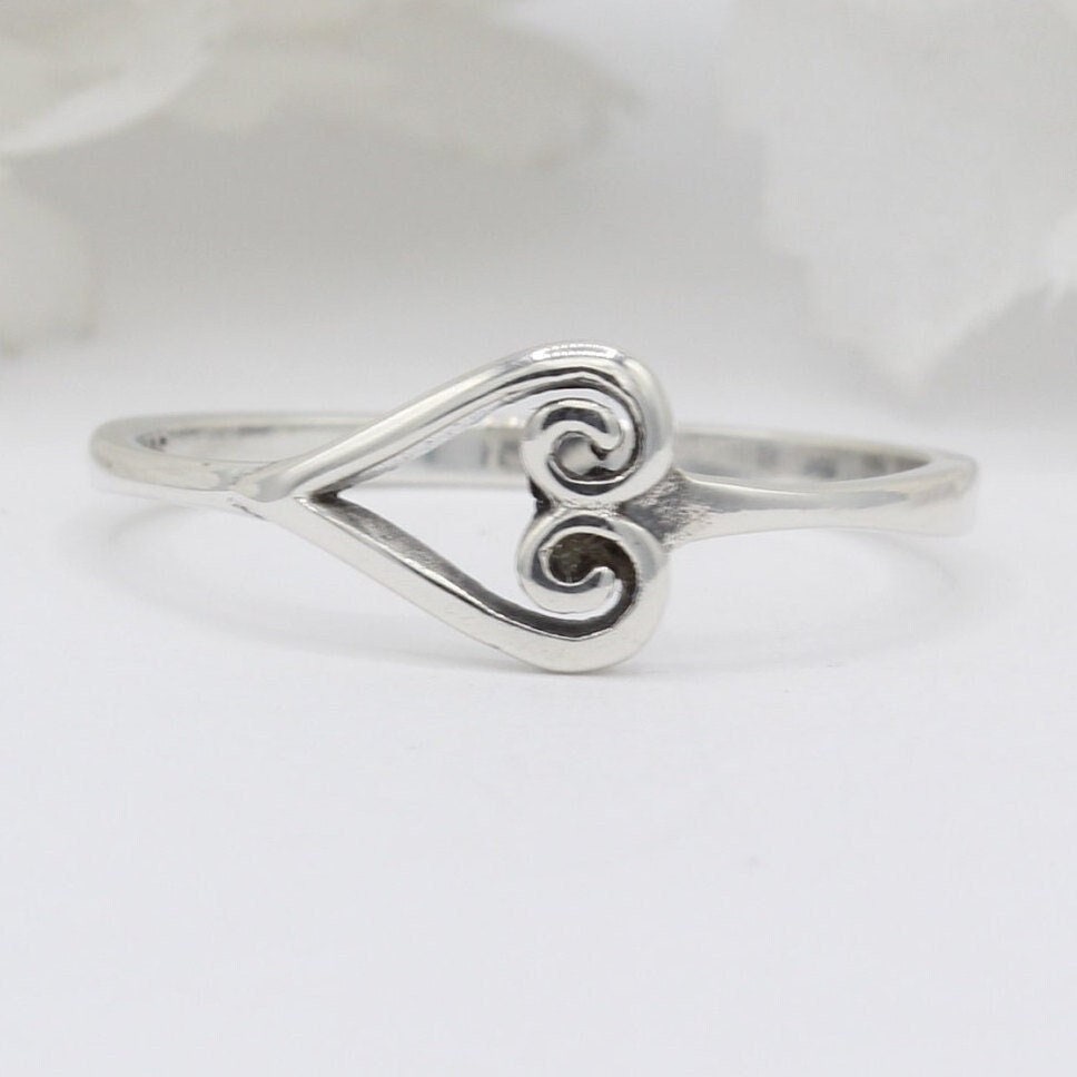 Oxidized Sterling Silver Heart Ring, Filigree Swirl Design - Etsy