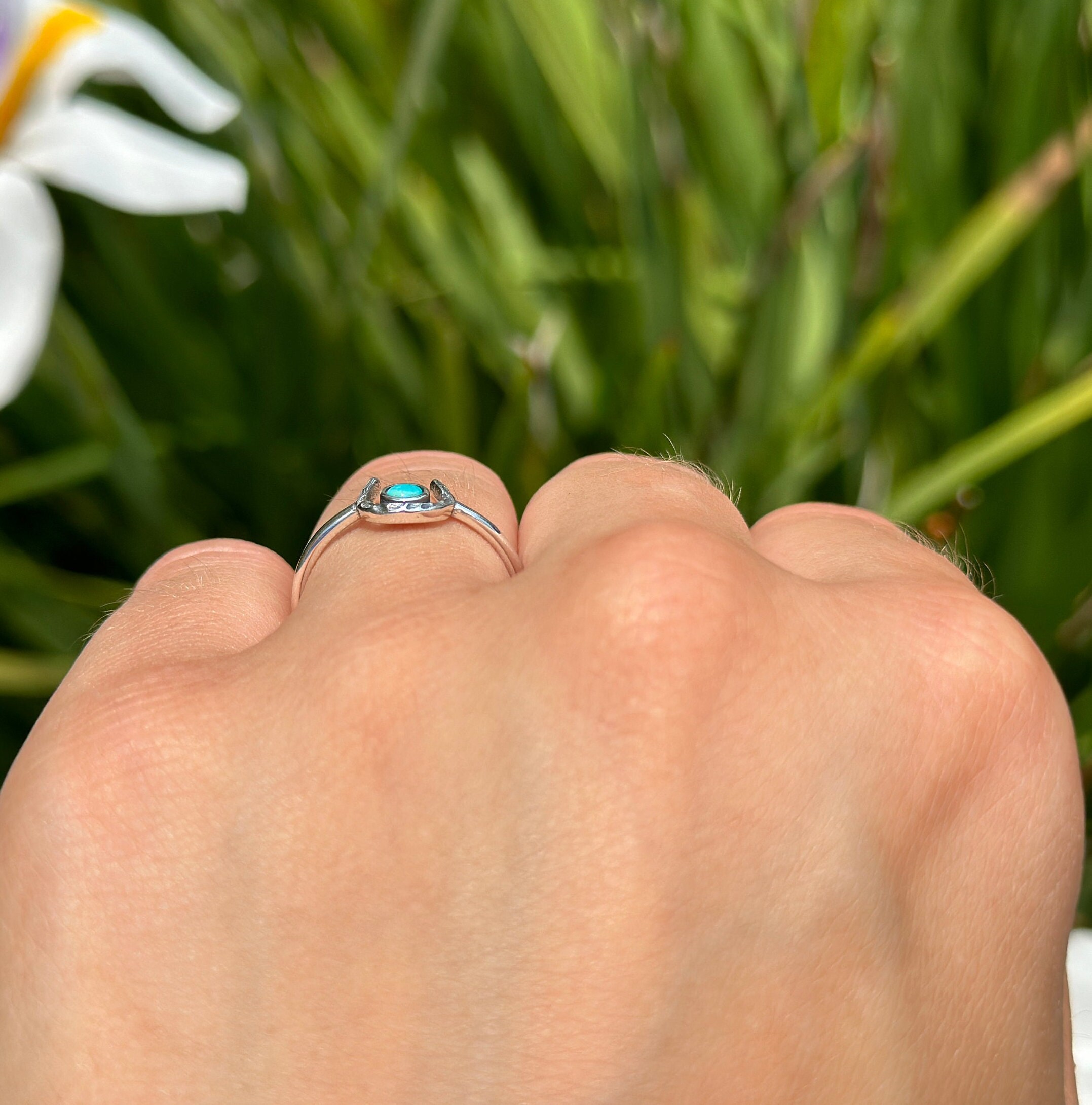 7.4 Mm Horseshoe Round Turquoise Ring Trendy Band Thumb New