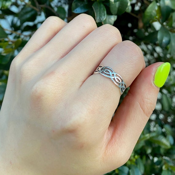 Toe Ring Polished Infinity Weave Design Sterling Silver Toe Ring Polished Infinity Weave Design Sterling Silver