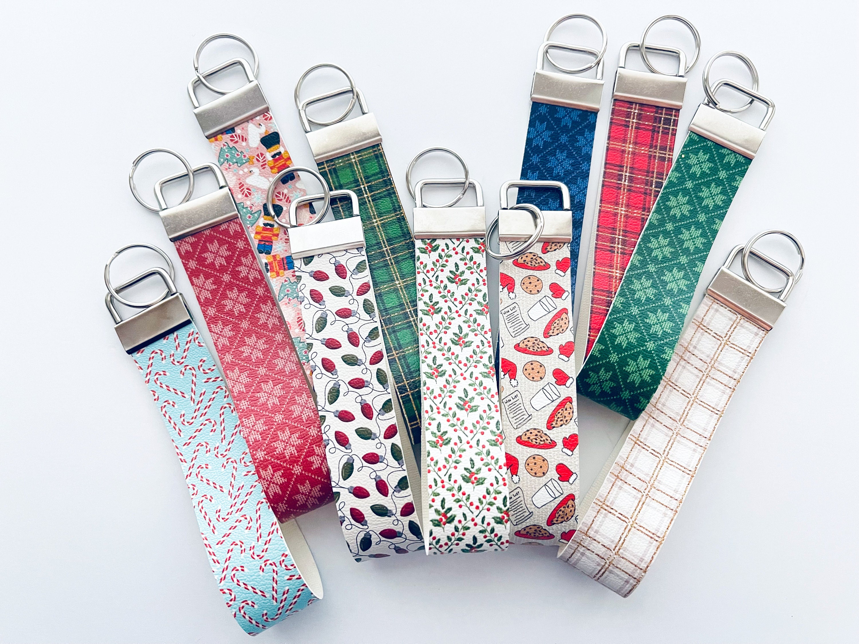 Wholesale Keychains, Wholesale Keychain Wristlet, Office Gifts, Bulk Wedding Favors, Package