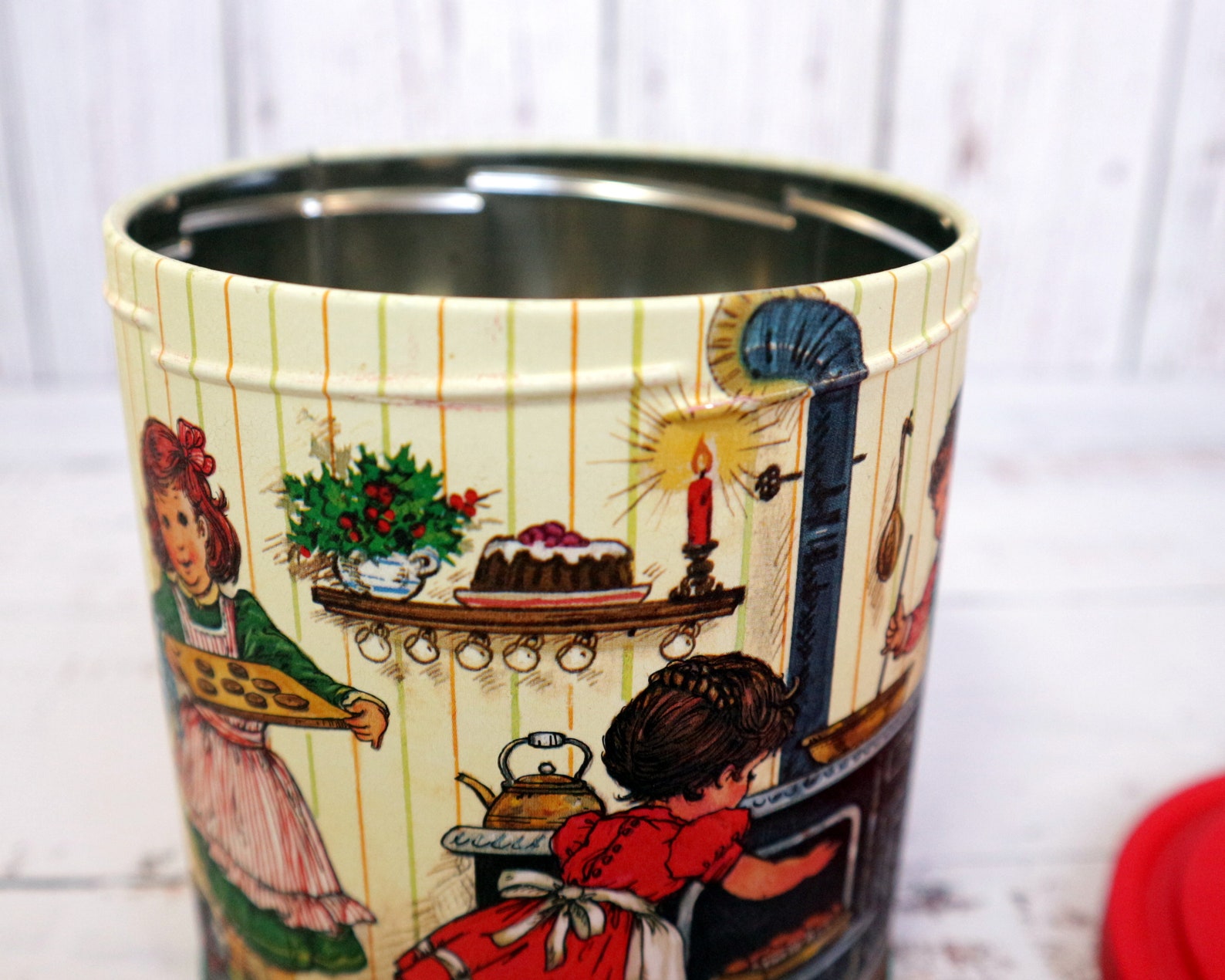 Vintage Potpourri Press Tin Children Kids Baking Old Time Kitchen Round