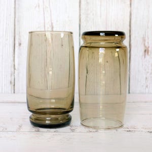 Vintage Smoke Brown Drinking Glasses Tumblers Set 2 | 1970s MOD Retro Eclectic Boho Glassware Drinkware Barware Kitchen Dining