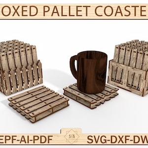 Op de afbeelding: Een set houten pallet-onderzetters met een hek-ontwerp. De onderzetters zijn gestapeld in een doos met de tekst "BOXED PALLET COASTER" bovenaan de afbeelding. De tekst "EPF-AI-PDF" staat linksonder in de afbeelding en de tekst "SVG-DXF-DWG" staat rechtsonder in de afbeelding.