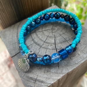 Beachy memory wire bracelet