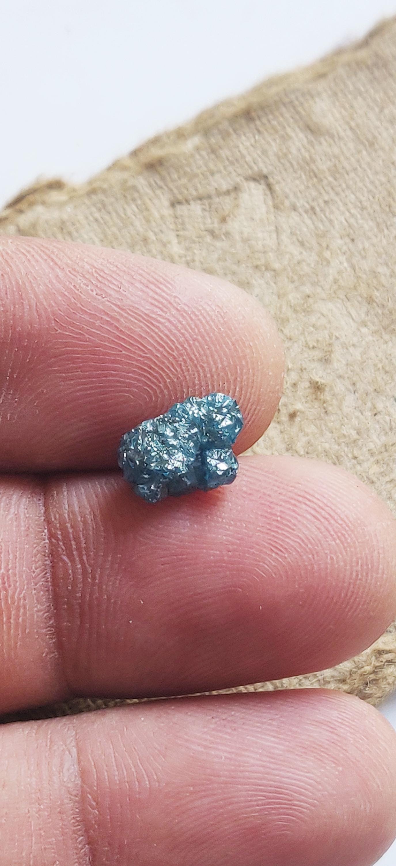 2.34 カラット | 天然ダイヤモンド原石 | ブルーダイヤモンド | 原石