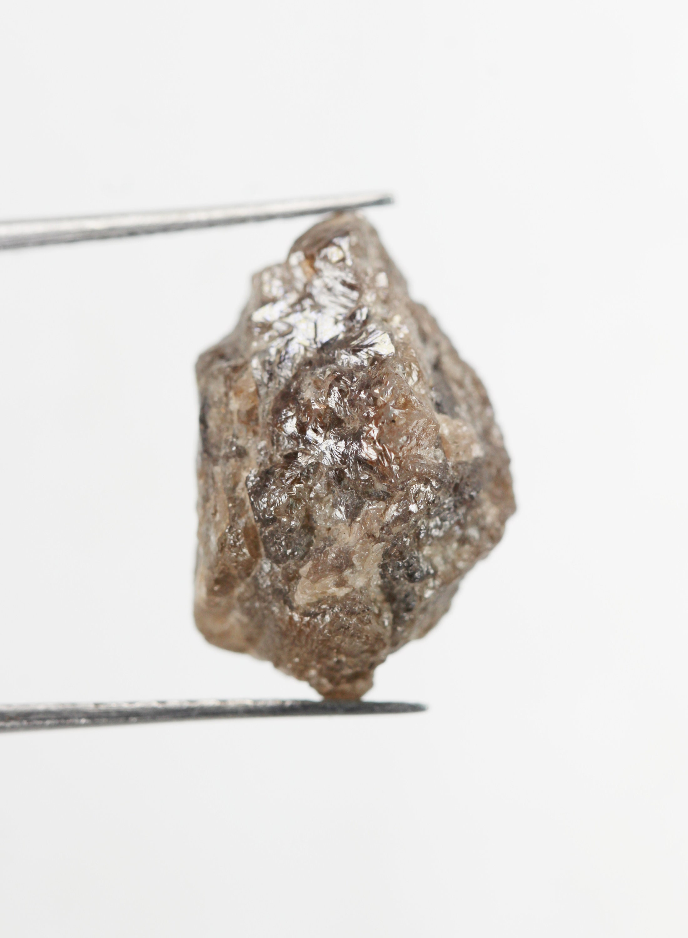 5.57 CT 14.3 X 9.6 MM Rough Diamond Uncut Diamond Raw Diamond