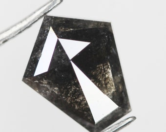 0,63 Karat schwarzer Drachen-Diamant, natürlicher Salz-und-Pfeffer-Rosenschliff