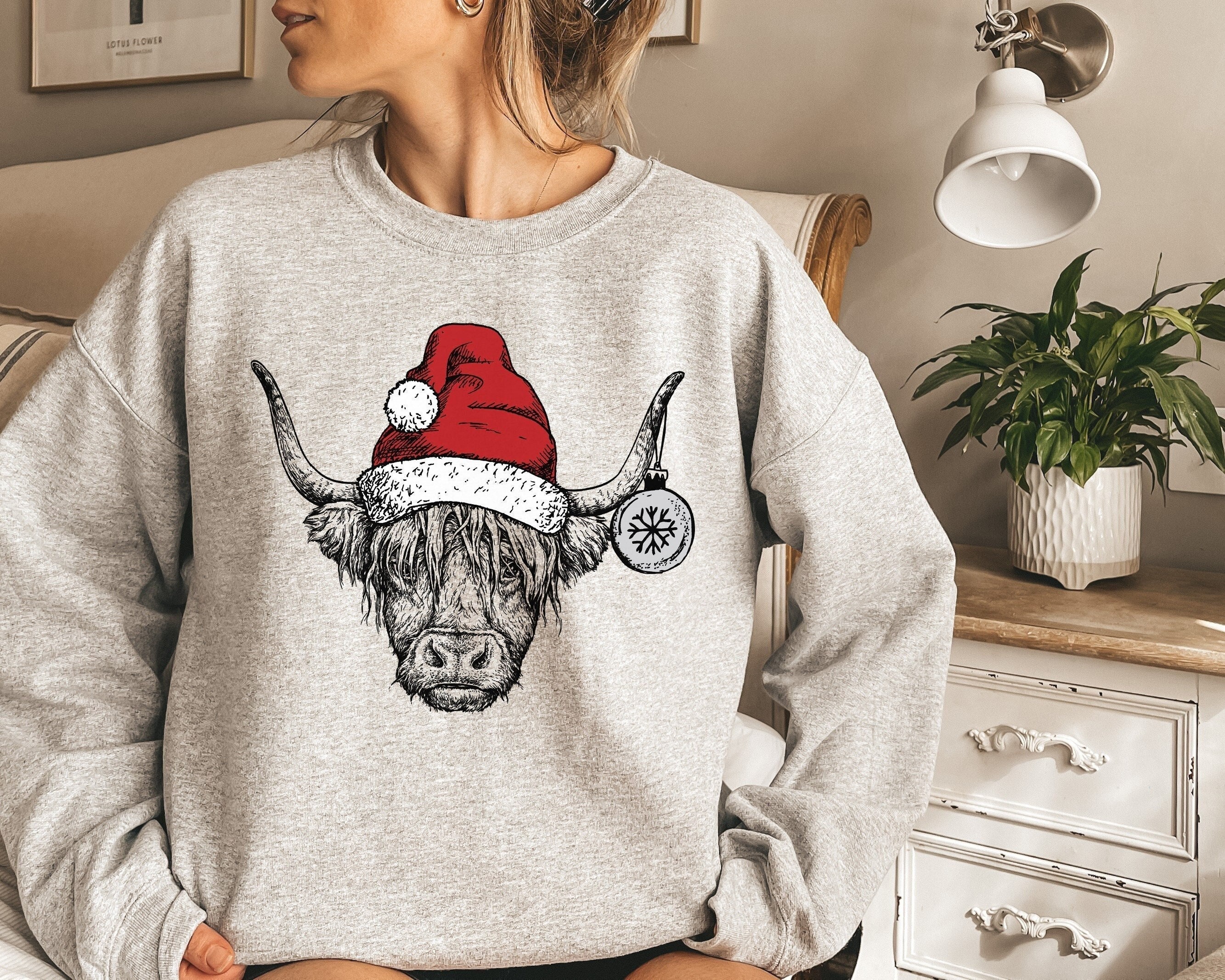 Christmas Highland Cow Sweatshirt Christmas Crewneck Cow - Etsy