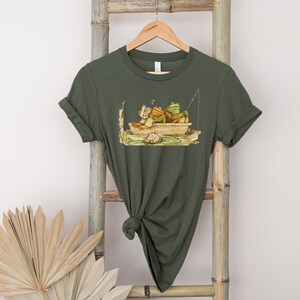 Frog And Toad Shirt • Vintage Classic Book Tee • ,Cottagecore Short Sleeve • Frog And Toad Fishing T-Shirt • Book Lover Gift