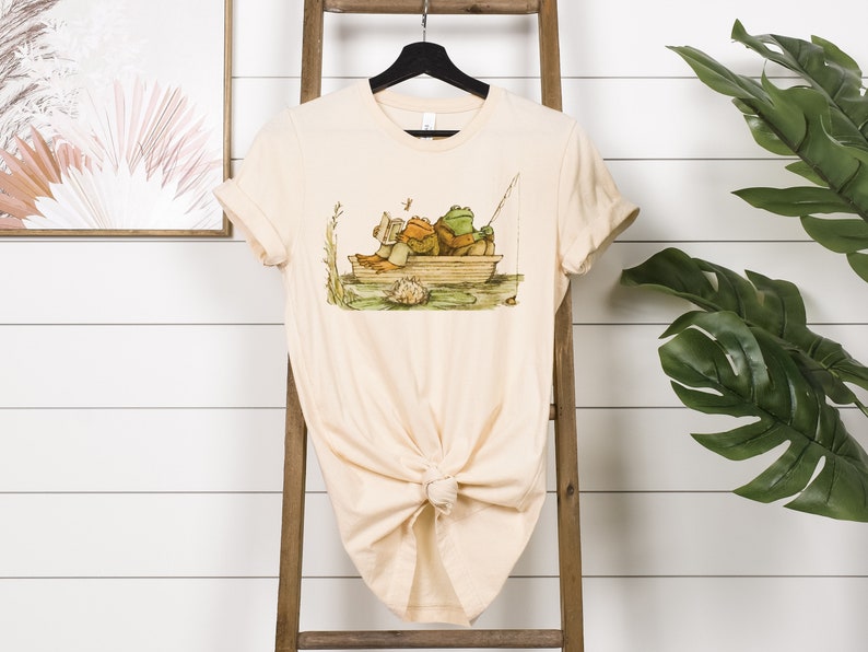 Frog And Toad Shirt • Vintage Classic Book Tee • ,Cottagecore Short Sleeve • Frog And Toad Fishing T-Shirt • Book Lover Gift