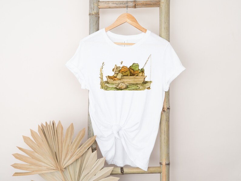 Frog And Toad Shirt • Vintage Classic Book Tee • ,Cottagecore Short Sleeve • Frog And Toad Fishing T-Shirt • Book Lover Gift