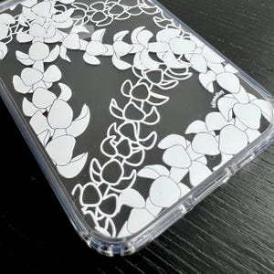 Puakenikeni Curvilinear Lei iPhone 17 Clear Phone Case: Hawaiian Flower Art/Floral Silhouette and Lineart/ Hand Illustrated Design Bild 10