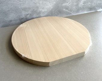 Round Hinoki cutting board |  wooden cutting board from Japan | φ35cm / 13.7inch