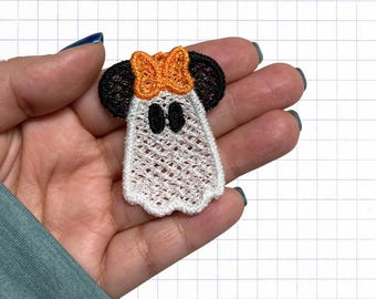 Free Standing Lace Halloween Ghost Mouse Spooky Ghostie