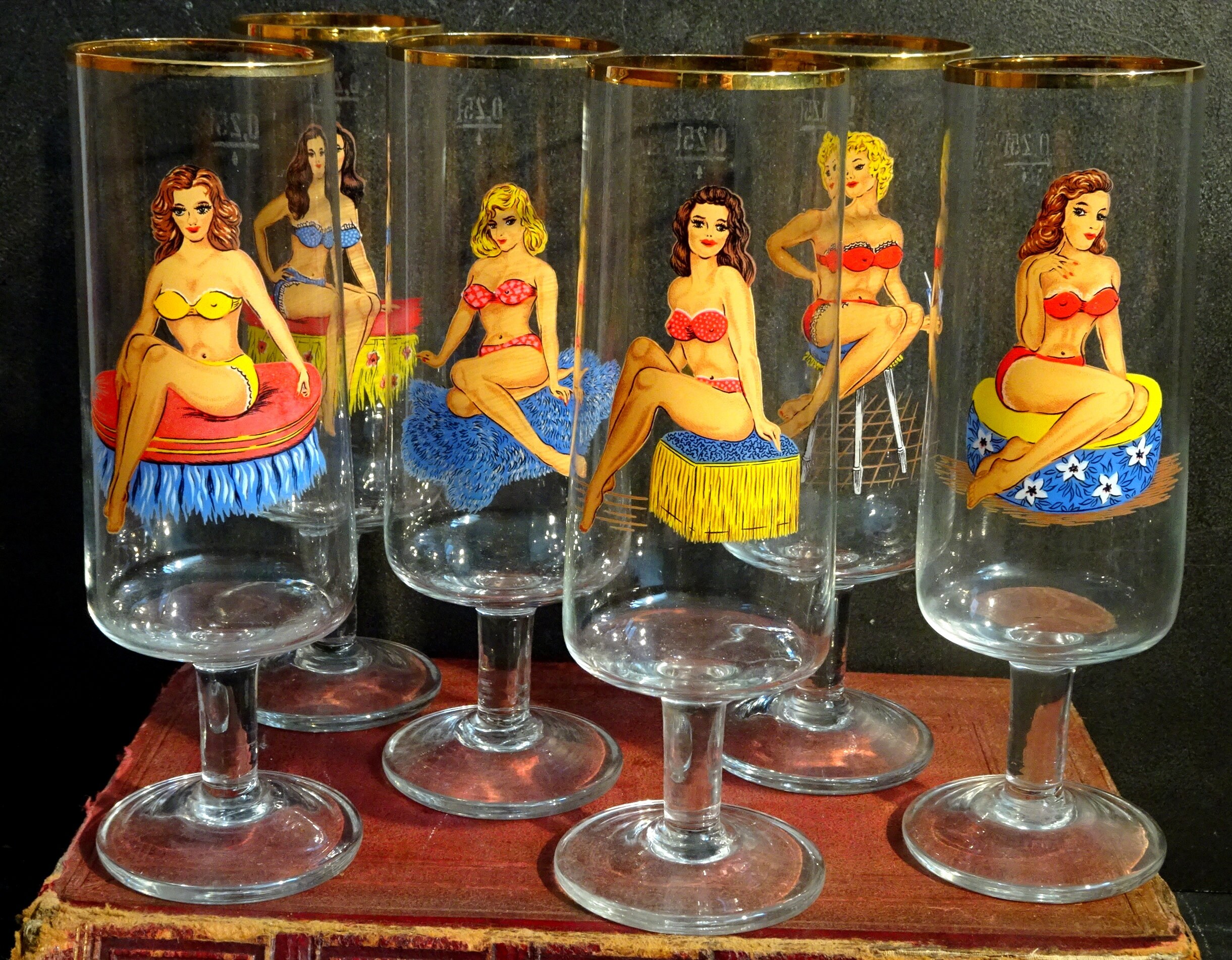Vintage Pin Up Peek-A-Boo Drinking Glasses. Beer Barware. Men Cave
