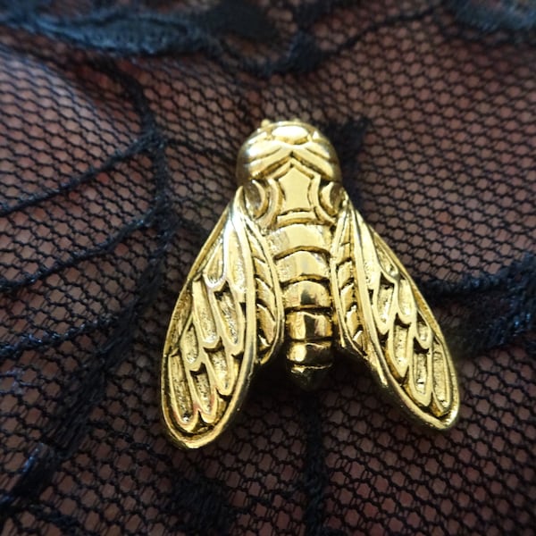 RENE GOUIN Cicada Brooch. Gold plated brooch Vintage