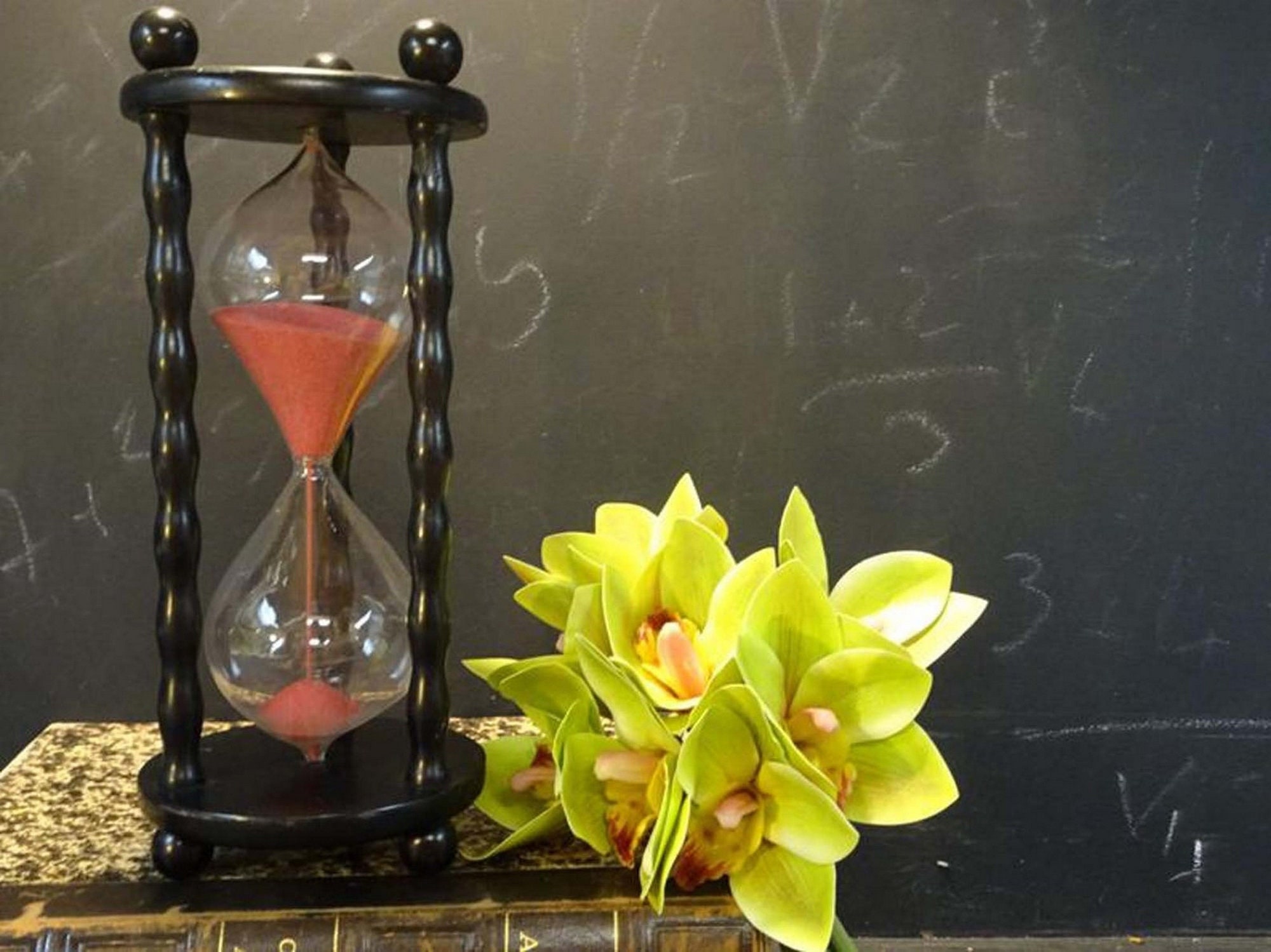 11 28 cm Large Sand Hourglass Timer. Vintage Glass Egg Timer 1950S