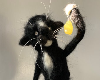 Cat Sculpture - Needle Felted Cat - Cat Display Doll - Cat Doll - Wool Sculpture - Gifts for Cat Lovers - Custom Cat Doll - Funny Cat